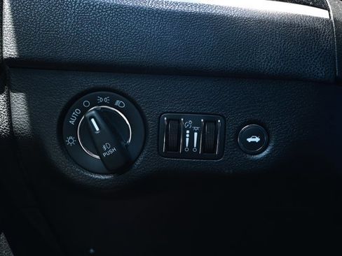 Used 2021 Chrysler 300 S RWD image 14