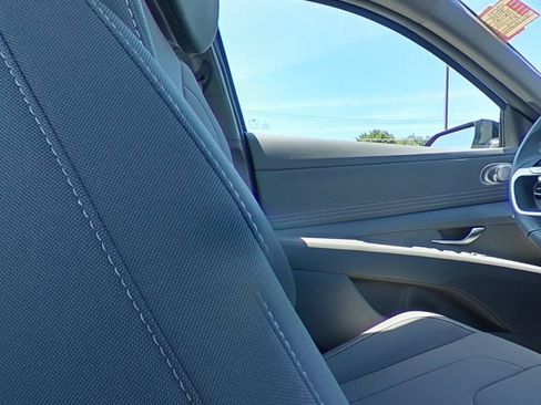 Certified 2025 Hyundai Elantra Sport FWD image 32