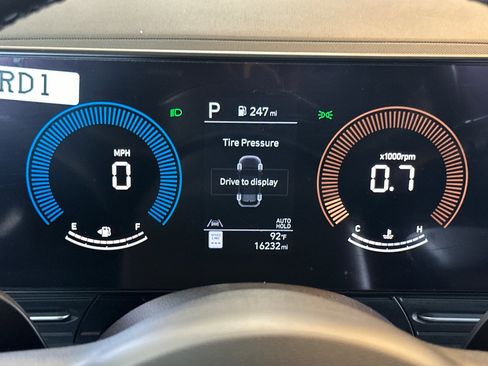Certified 2025 Hyundai Kona SEL AWD/4WD image 24