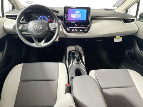 Used 2026 Toyota Corolla LE FWD image 28