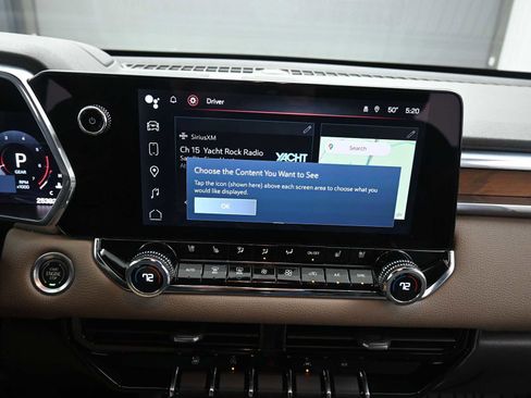 Used 2023 GMC Canyon Denali image 21