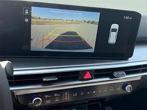 New 2025 Kia Sorento EX image 8