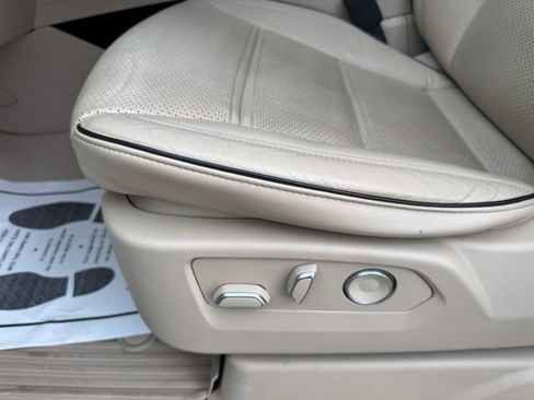 Certified 2021 Cadillac Escalade Premium Luxury w/ Driver Assist Tech Package AWD/4WD image 15
