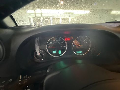 Used 2016 Jeep Wrangler Unlimited Sport w/ Quick Order Package 23S AWD/4WD image 14