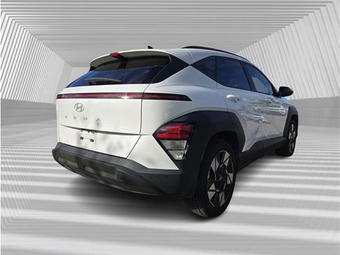 Used 2024 Hyundai Kona SEL w/ Convenience Package image 6