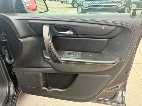 Used 2015 GMC Acadia SLT AWD/4WD image 13