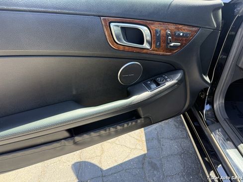 Used 2012 Mercedes-Benz SLK 350 image 7