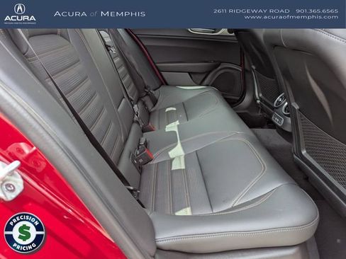 Used 2025 Alfa Romeo Giulia AWD w/ Driving Assist Package image 29
