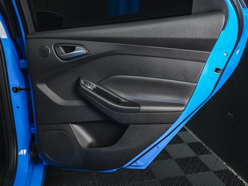 Used 2017 Ford Focus RS image 47
