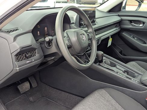 Used 2025 Honda Accord LX image 13
