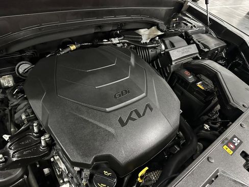 Used 2022 Kia Telluride LX image 33