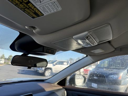 Used 2023 Nissan Rogue S image 21