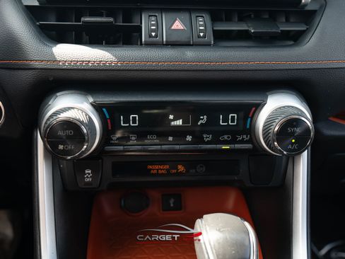 Used 2021 Toyota RAV4 Adventure image 32