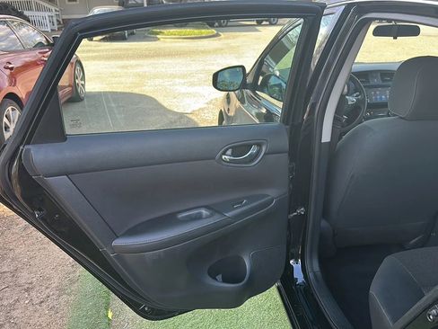 Used 2019 Nissan Sentra S image 17
