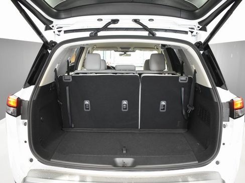 New 2025 Nissan Pathfinder SL image 34