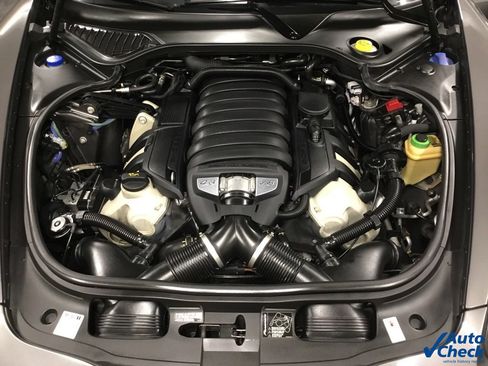 Used 2016 Porsche Panamera GTS image 44