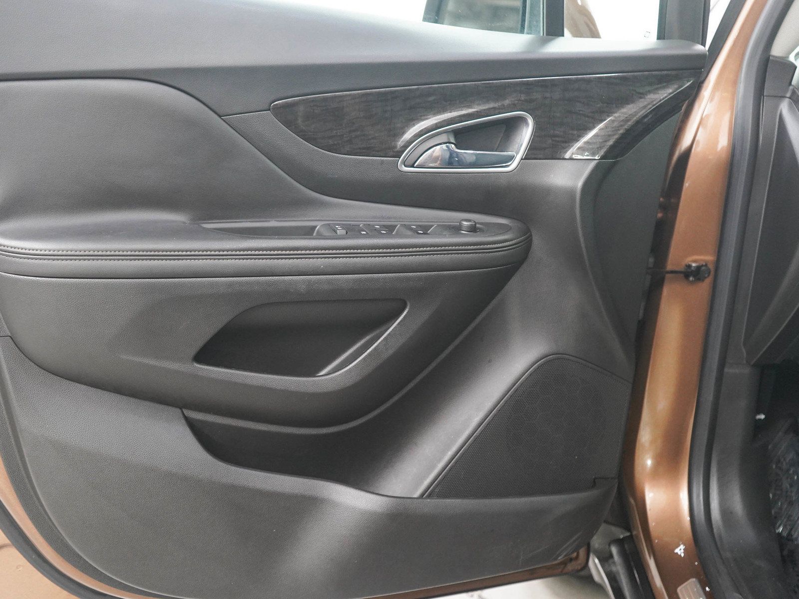 Used 2016 Buick Encore Sport Touring AWD/4WD image 19