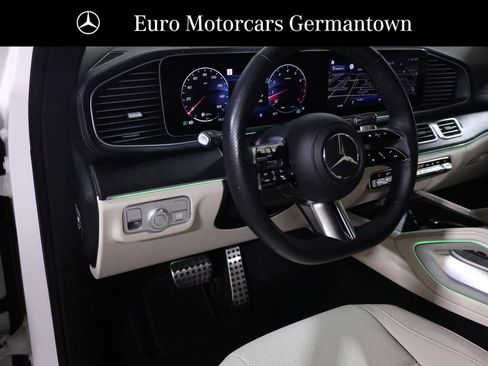 Used 2025 Mercedes-Benz GLS 450 4MATIC w/ AMG Line Exterior image 34