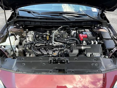 Used 2025 Nissan Altima 2.5 SV FWD image 32