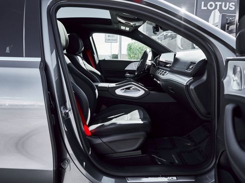 Used 2024 Mercedes-Benz GLE 63 AMG S image 25