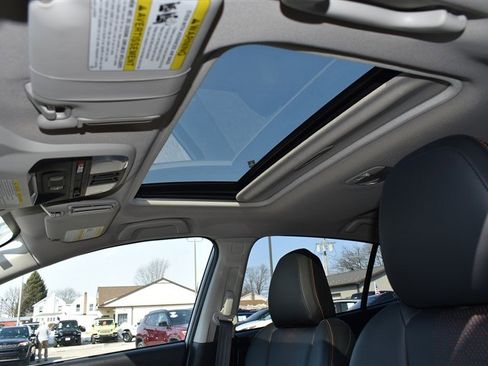 Used 2023 Subaru Crosstrek 2.5i Limited w/ Moonroof Package image 11