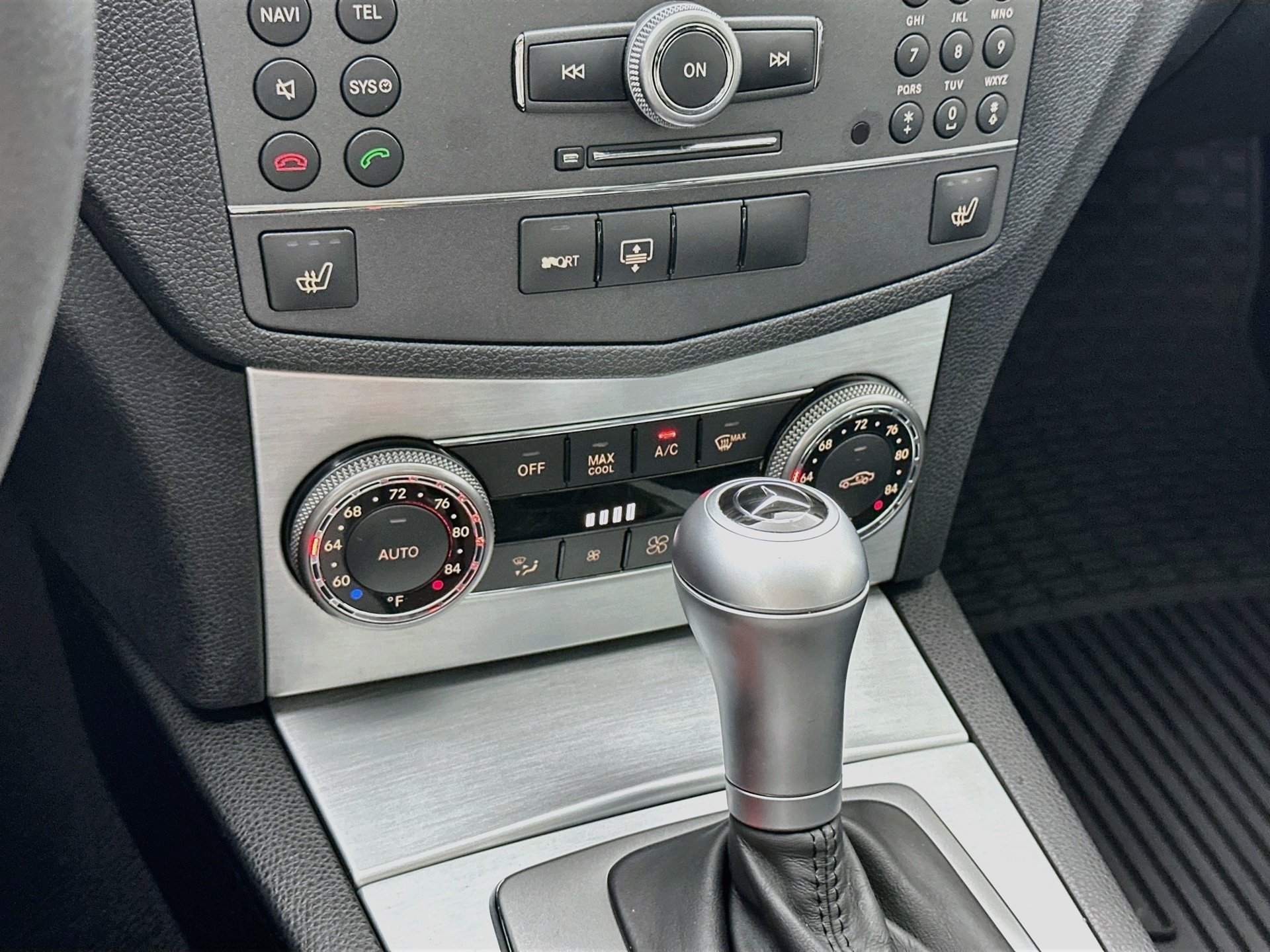 Used 2010 Mercedes-Benz C 300 Sedan image 17