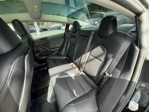Used 2022 Tesla Model 3 Long Range AWD/4WD image 13