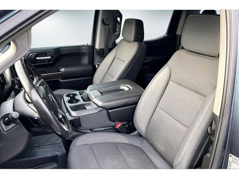 Used 2019 Chevrolet Silverado 1500 RST image 18