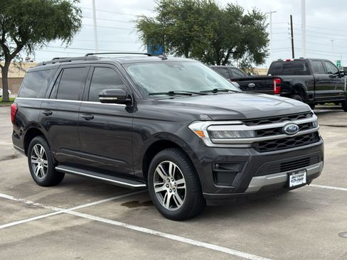 Used 2022 Ford Expedition XLT RWD image 7