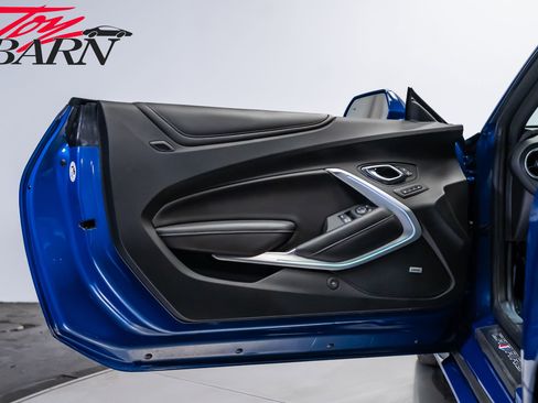 Used 2019 Chevrolet Camaro SS RWD image 19