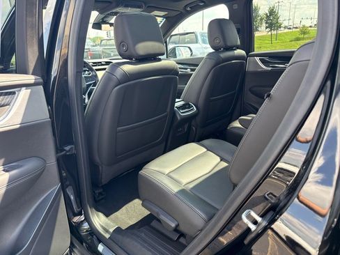 Used 2020 Cadillac XT6 Premium Luxury AWD/4WD image 15
