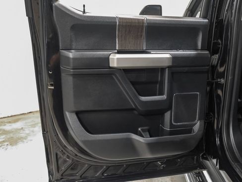 Used 2021 Ford F250 Lariat w/ Lariat Value Package AWD/4WD image 46