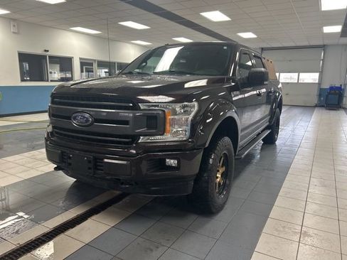 Used 2018 Ford F150 XLT w/ Equipment Group 302A Luxury image 3