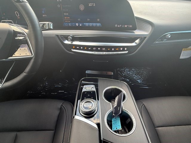 Certified 2026 Cadillac Lyriq Luxury AWD/4WD image 22