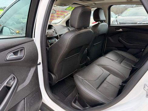 Used 2016 Ford Focus SE w/ Equipment Group 201A image 15