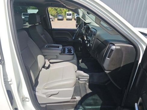Used 2018 GMC Sierra 3500 2WD Crew Cab w/ Sierra Convenience Package image 8
