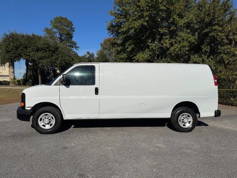 Used 2015 Chevrolet Express 2500 Extended image 3