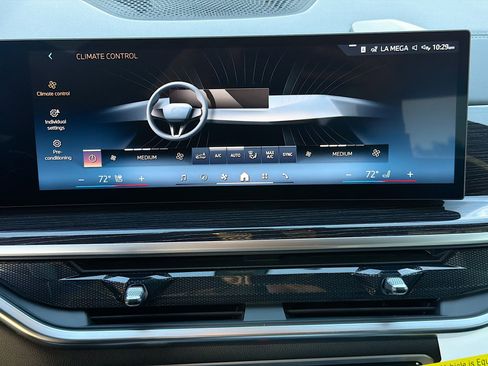 New 2026 BMW X7 xDrive40i w/ M Sport Package image 36