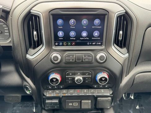 Used 2021 GMC Sierra 1500 AT4 w/ AT4 Premium Package AWD/4WD image 11