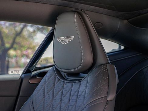 Used 2024 Aston Martin DB12 Coupe image 5