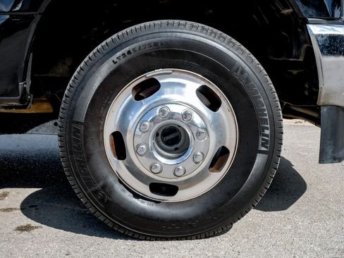 Used 2022 Ford F350 XLT w/ XLT Premium Package image 60