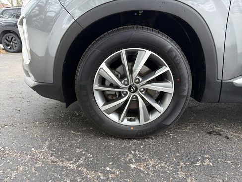 Used 2019 Hyundai Santa Fe SEL FWD image 29