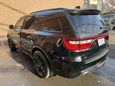Used 2023 Dodge Durango R/T w/ Hemi Orange Plus Package image 7