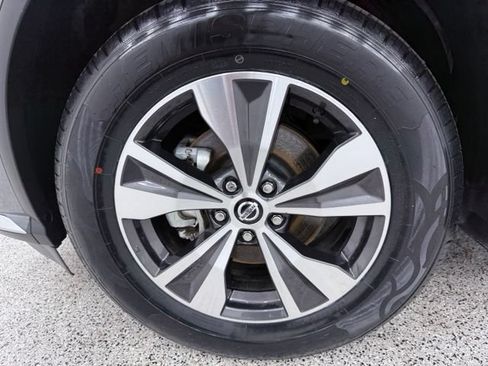 Used 2022 Nissan Murano SV FWD image 12