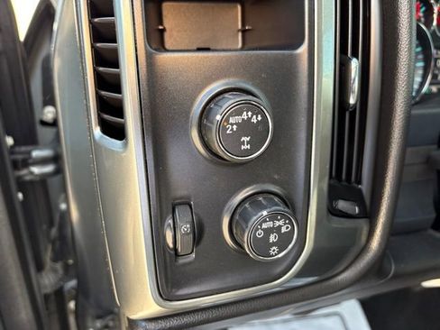 Used 2018 Chevrolet Silverado 1500 LT w/ All Star Edition AWD/4WD image 21