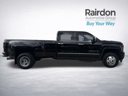 Used 2019 GMC Sierra 3500 Denali AWD/4WD image 8