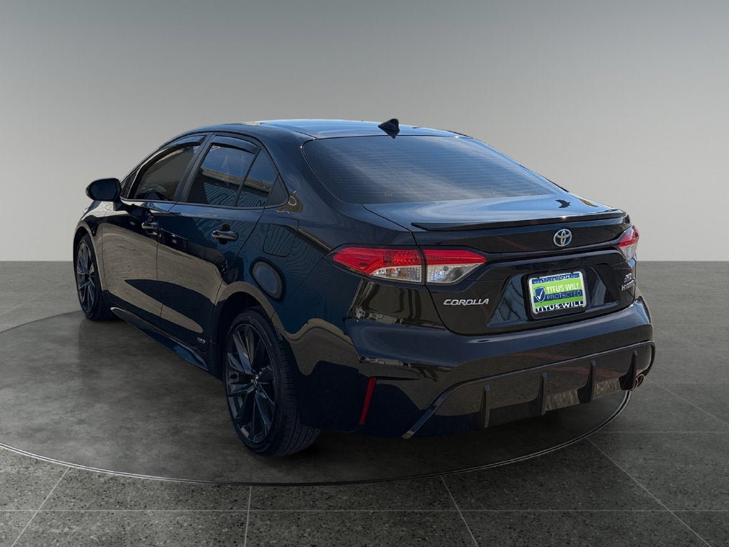 Used 2024 Toyota Corolla SE AWD/4WD image 7