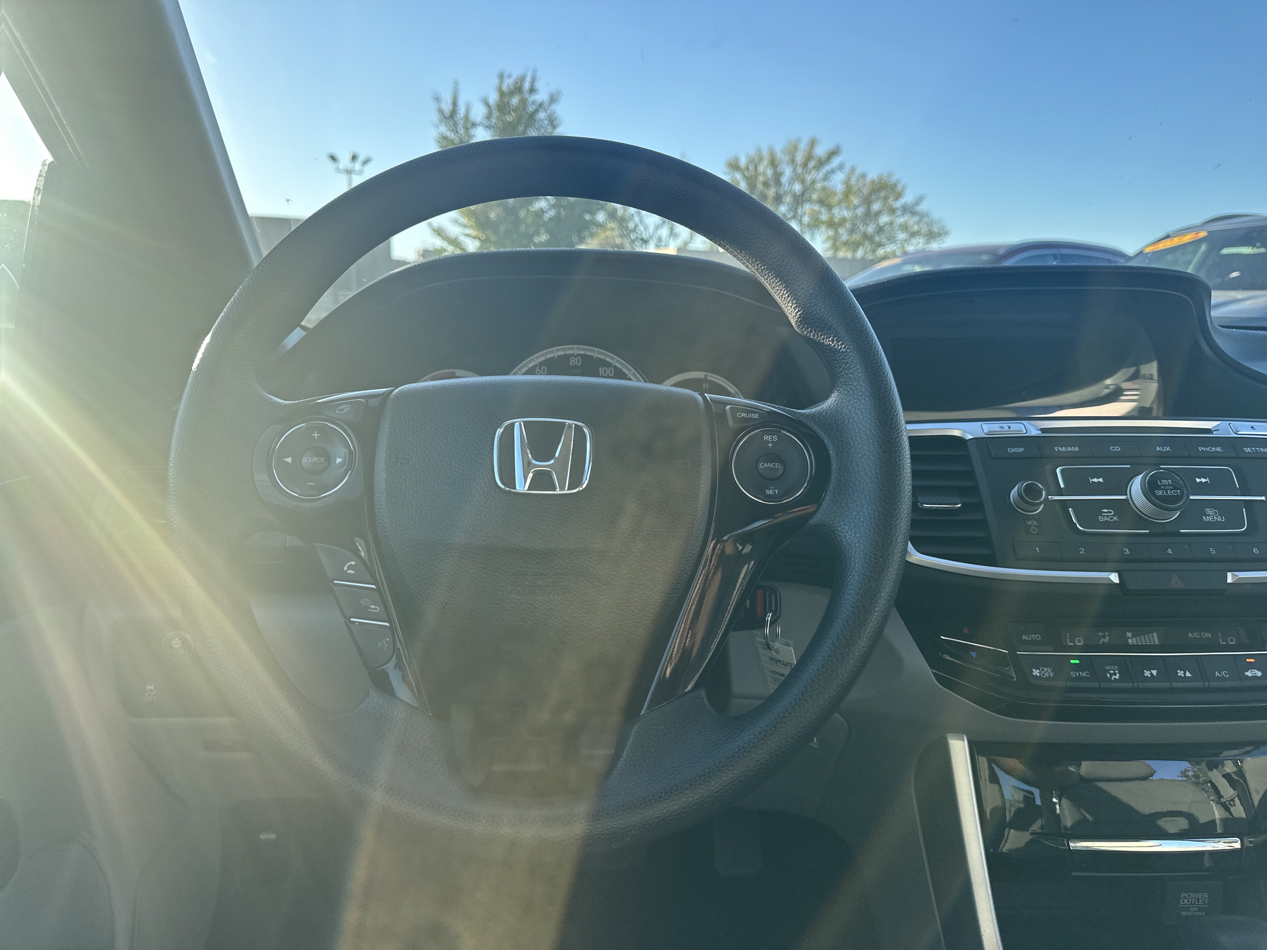Used 2017 Honda Accord LX image 17