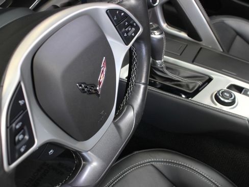 Used 2019 Chevrolet Corvette Stingray Coupe image 39