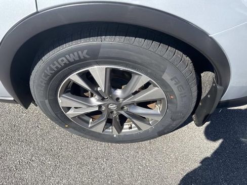 Used 2017 Nissan Murano SL w/ SL Technology Package image 16